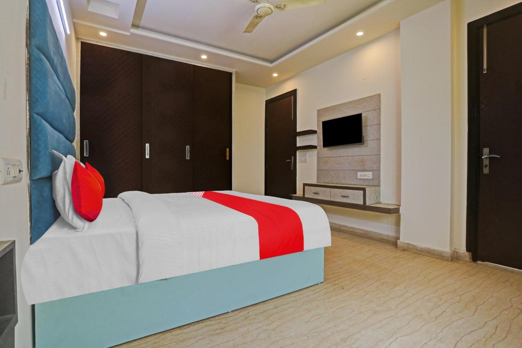 O Golden Key Punjabi Bagh New Delhi